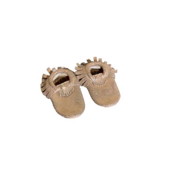 Freshly Picked Rose Gold Metallic Leather Chevron Moccasins - Baby Size 5 - Picture 1 of 2
